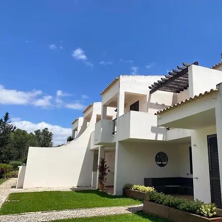 Le Paradis D'alvor アパート アルヴォル